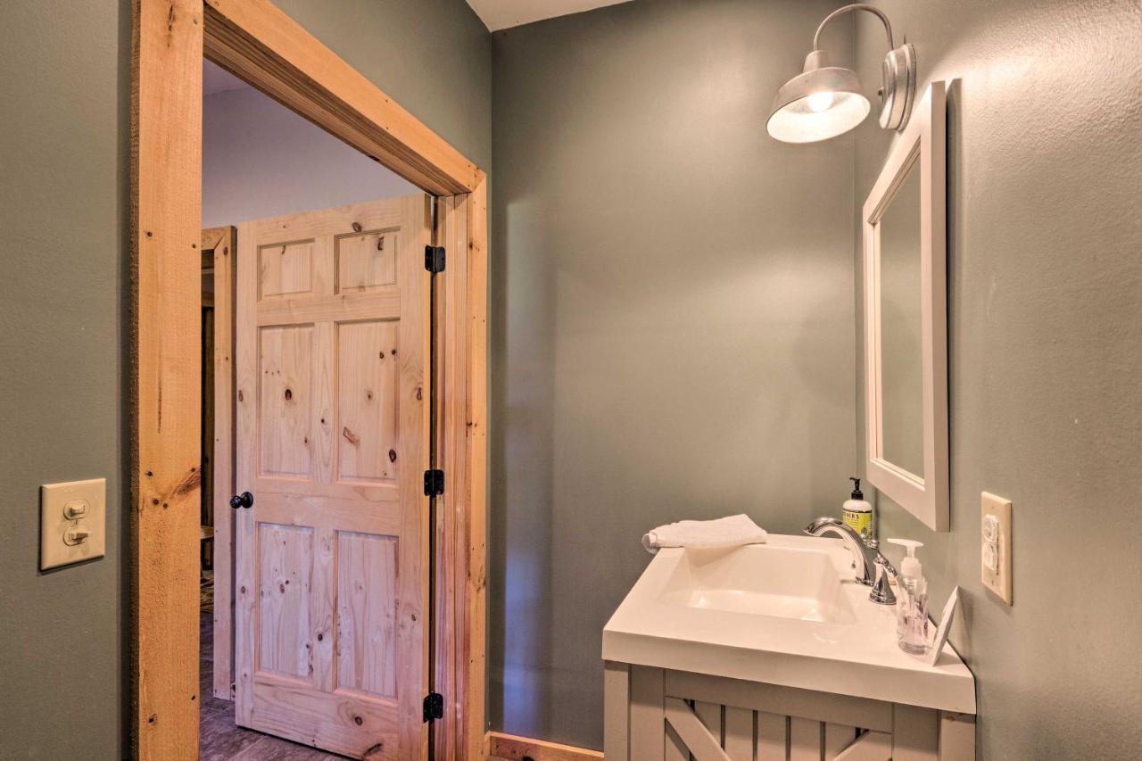Pet-Friendly Blue Ridge, Cherokee Forest Retreat! Greeneville Dış mekan fotoğraf